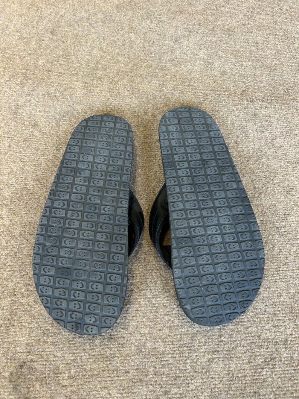 Sanuk Men’s 11 Black Flip Flops Sandals Excellent Condition - Picture 4 of 5